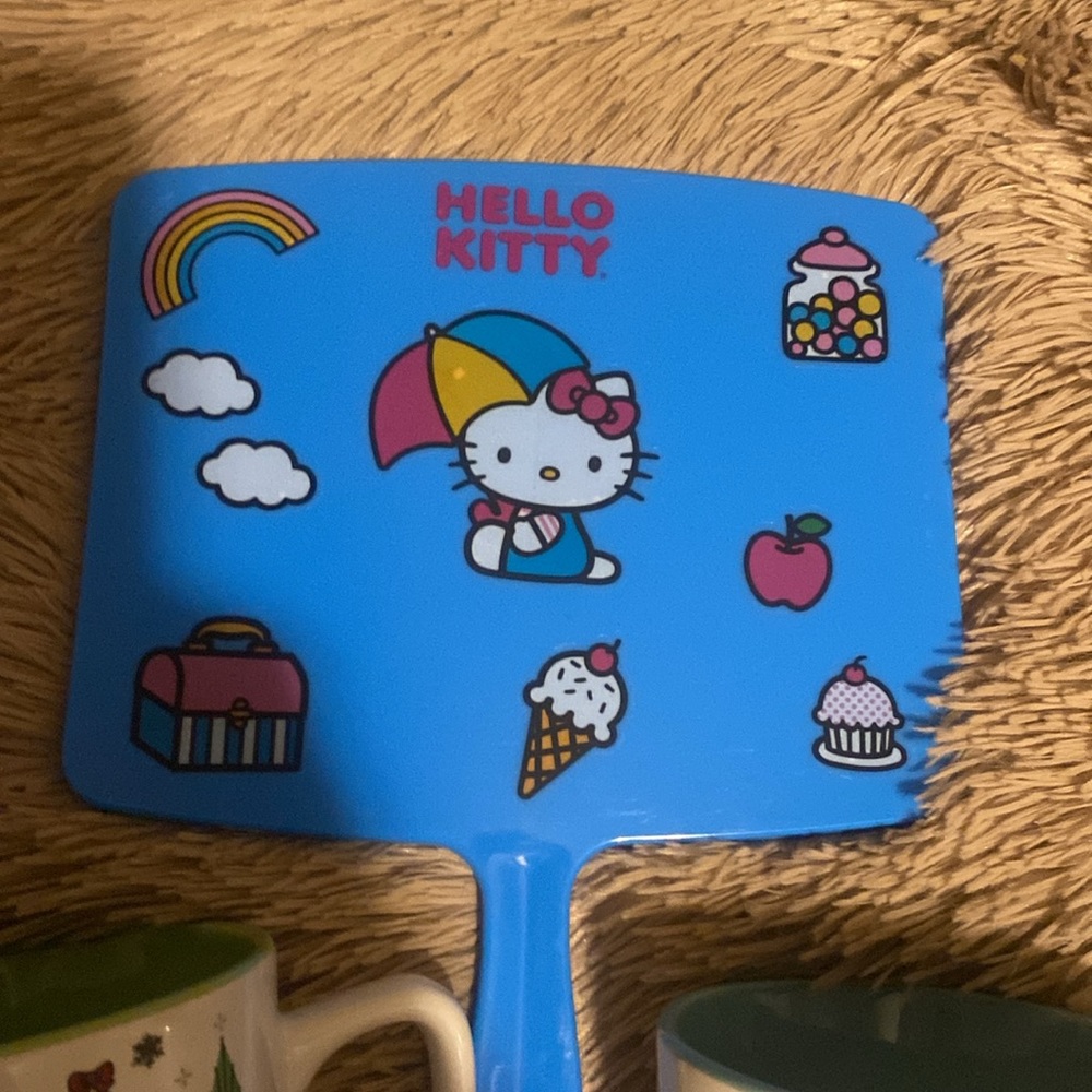 Hello Kitty Lot! - Picture 2 of 5